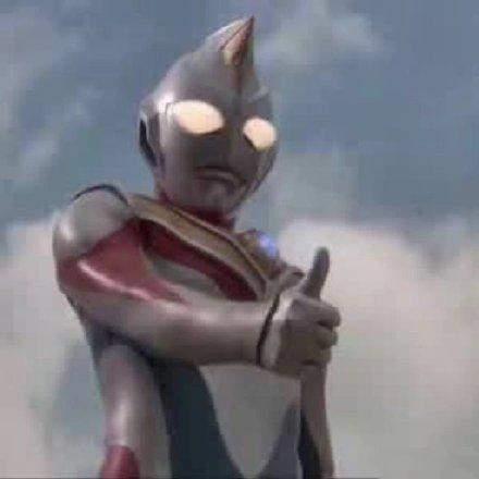 奥特曼吃蜜瓜的图片,一场星际美食之旅